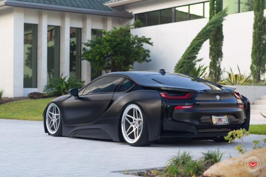  BMW i8 on Vossen Wheels (LC-104) 2016 года  (фото 39 из 39)